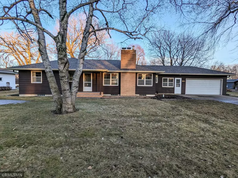 341 S 2nd ST, Bird Island, MN 55310