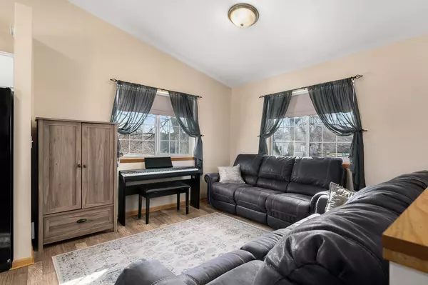 Saint Cloud, MN 56303,1023 3rd ST N