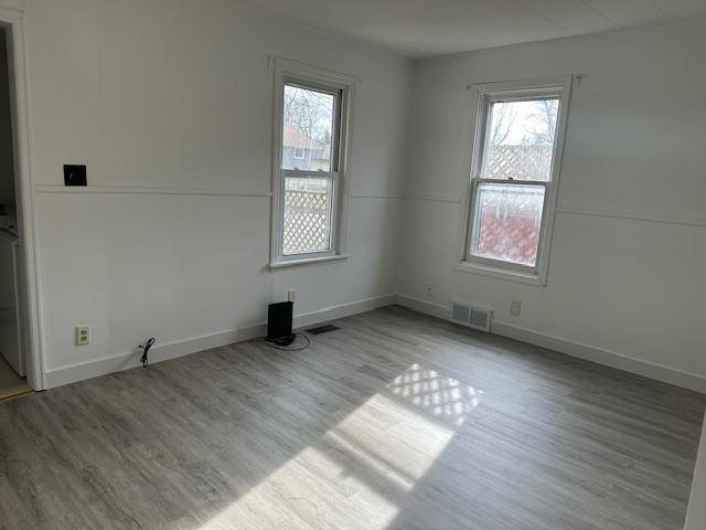 Windom, MN 56101,1436 12th AVE
