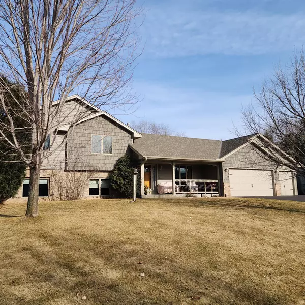 2033 135th LN NE, Ham Lake, MN 55304