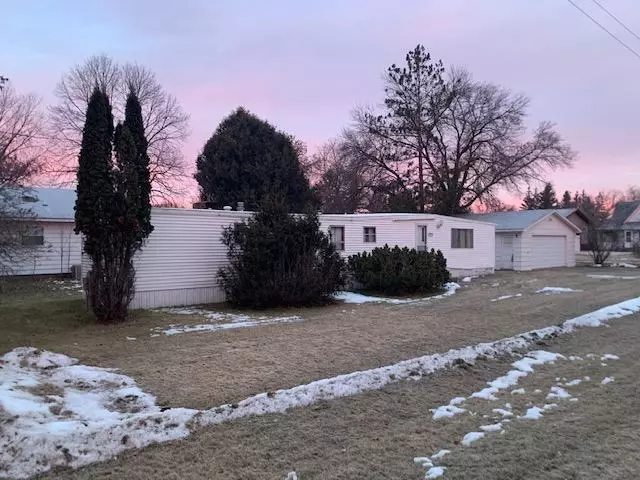 105 S Clifford AVE S, Sebeka, MN 56477