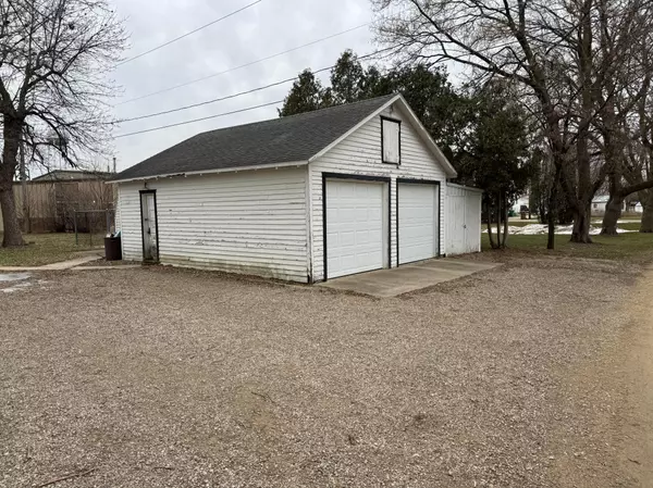 Glenville, MN 56036,431 Main ST W