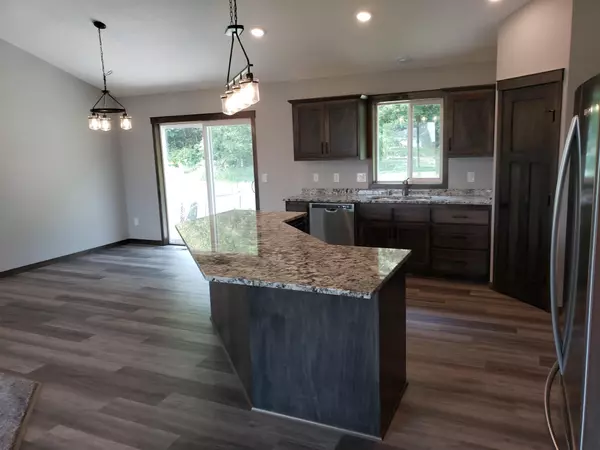 Buffalo, MN 55313,1004 Misty Meadows BLVD