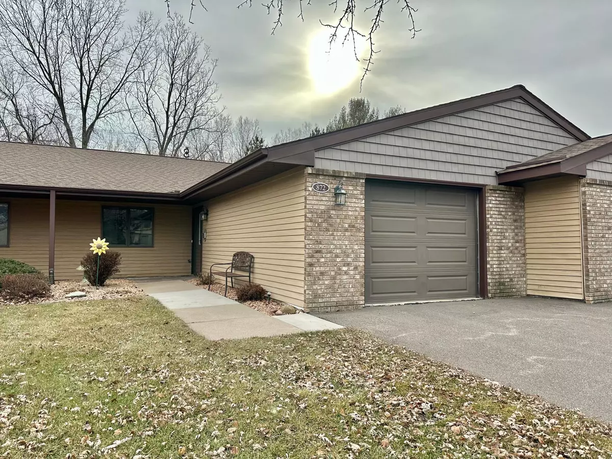 New Richmond, WI 54017,872 Cedar CT #4C