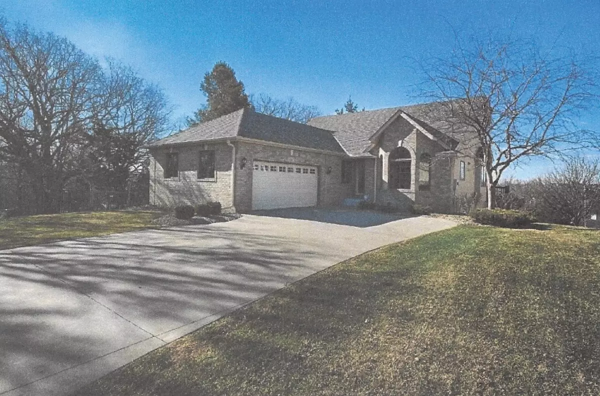 Eden Prairie, MN 55347,11817 Germaine TER