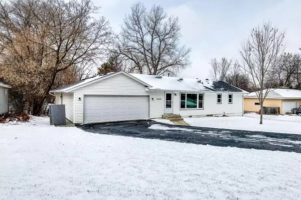 13820 Steven RD, Burnsville, MN 55337