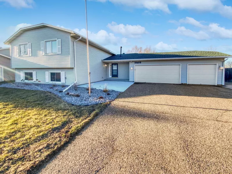 15655 Highview LN, Apple Valley, MN 55124