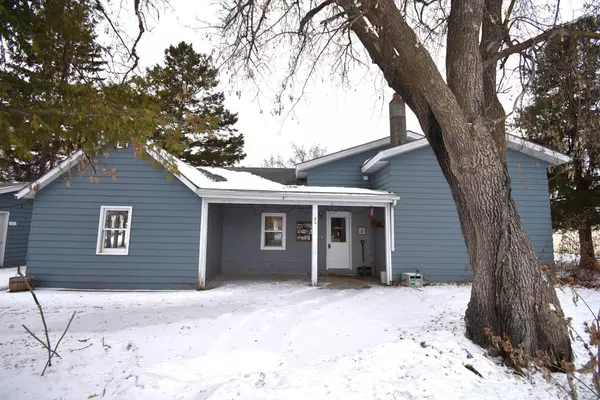 Warroad, MN 56763,401 Moody AVE NE