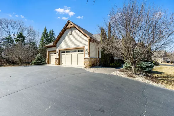 Prior Lake, MN 55372,7821 Painted Sky CT