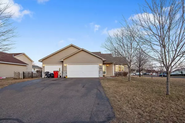 2066 Emerson RD S, Cambridge, MN 55008