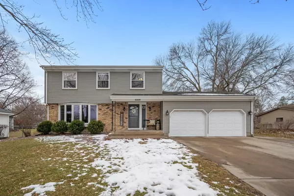 10109 37th AVE N, Plymouth, MN 55441