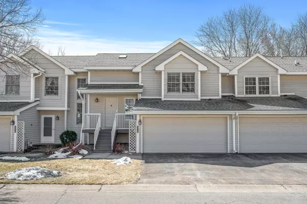 Minnetonka, MN 55343,5210 Silver Maple CIR