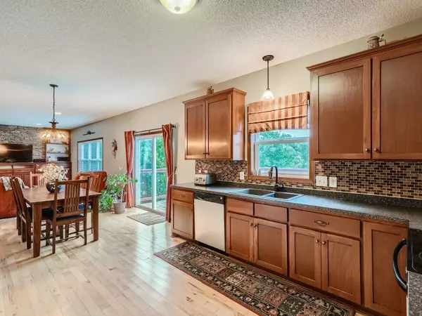 Blaine, MN 55449,2148 119th AVE NE