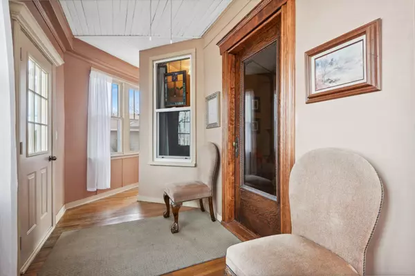 Norwood Young America, MN 55368,127 Park PL W