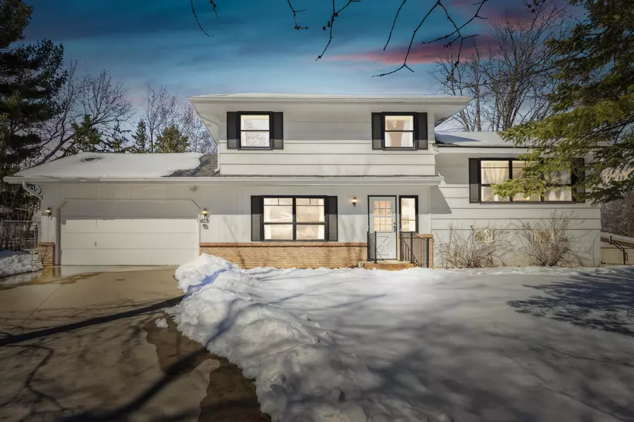 4231 Highland DR, Shoreview, MN 55126