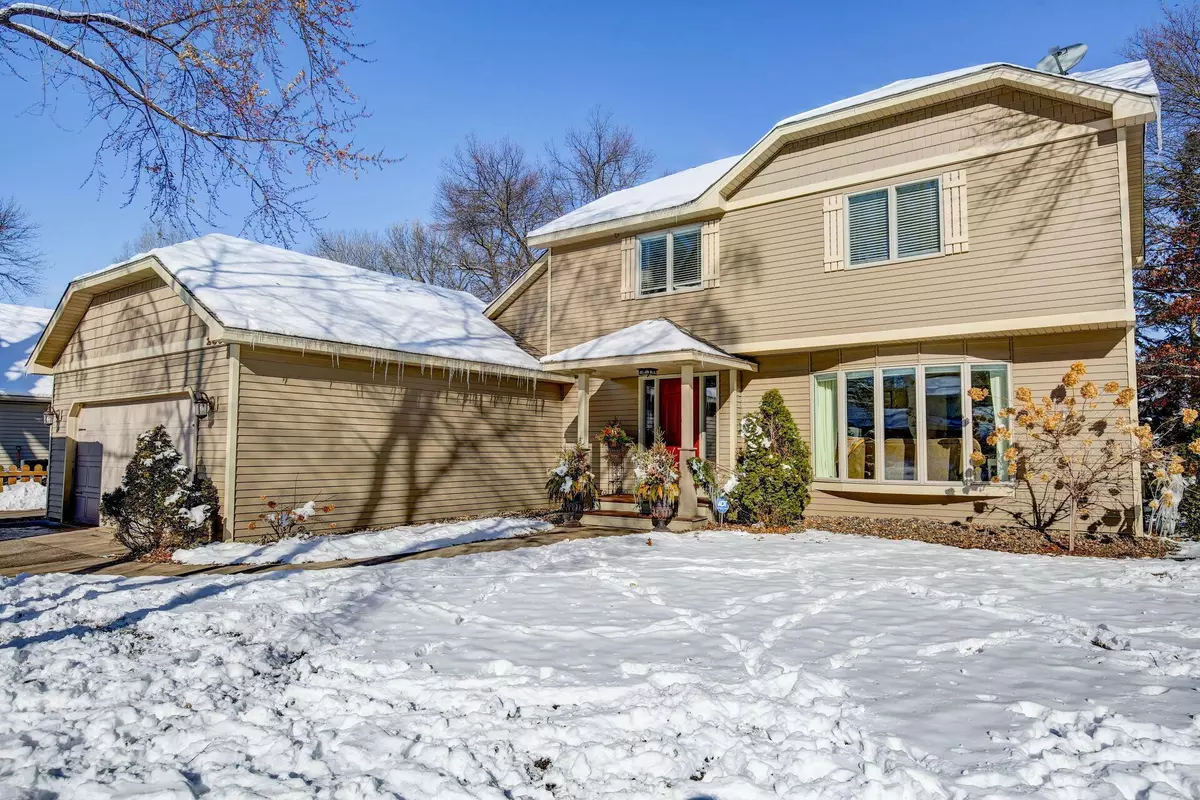 Shoreview, MN 55126,205 Lion LN