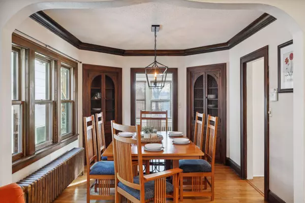 Saint Paul, MN 55116,576 Fairview AVE S