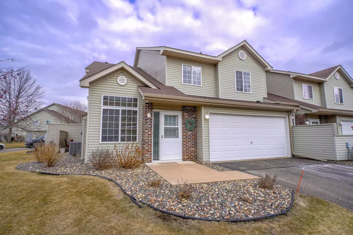 Hudson, WI 54016,2441 Oakridge CIR