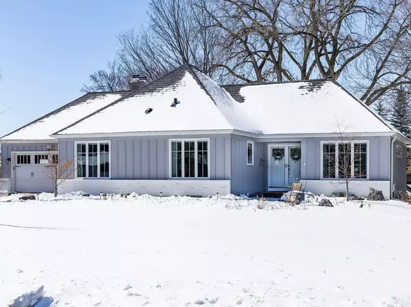 Edina, MN 55435,6904 Wooddale AVE S