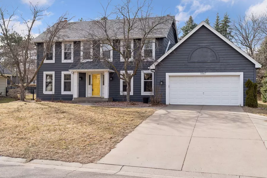 5967 Scenic PL, Shoreview, MN 55126