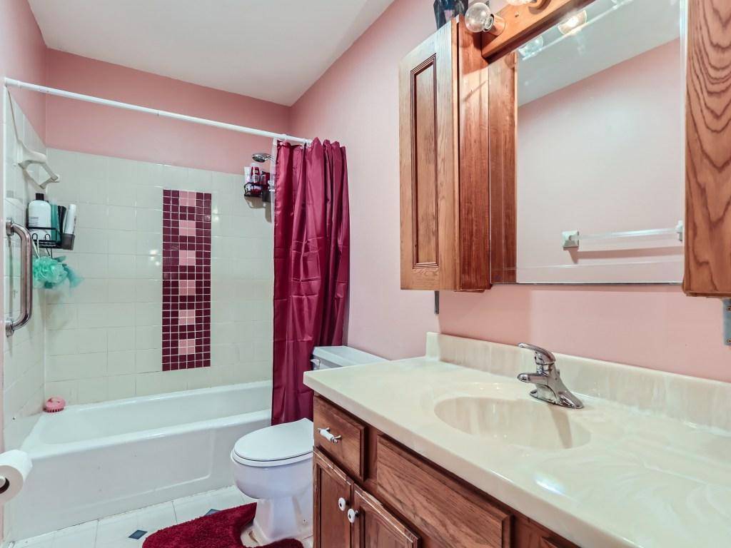 Blaine, MN 55434,798 125th LN NE