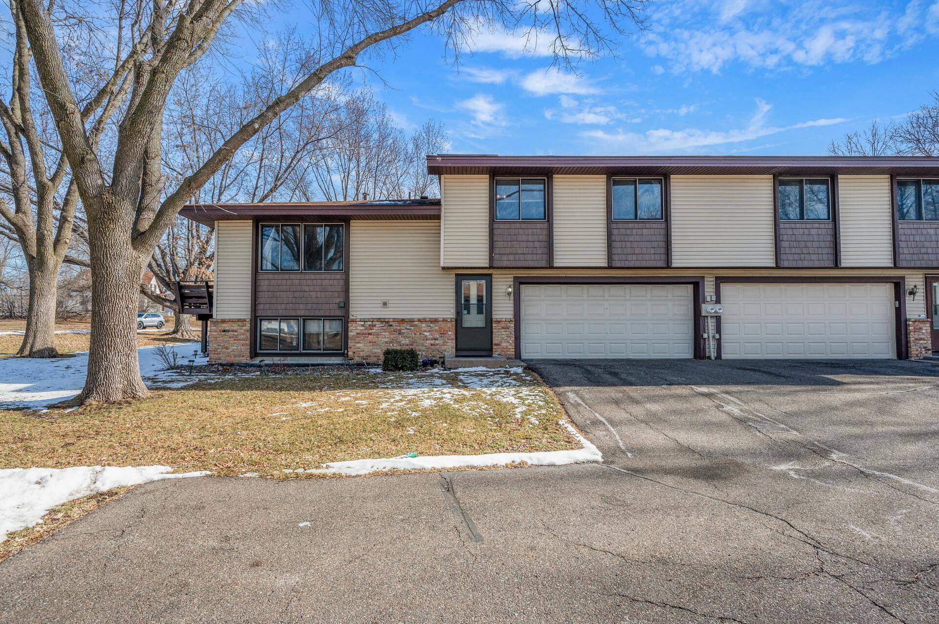 3706 Brookdale CIR N, Brooklyn Park, MN 55443