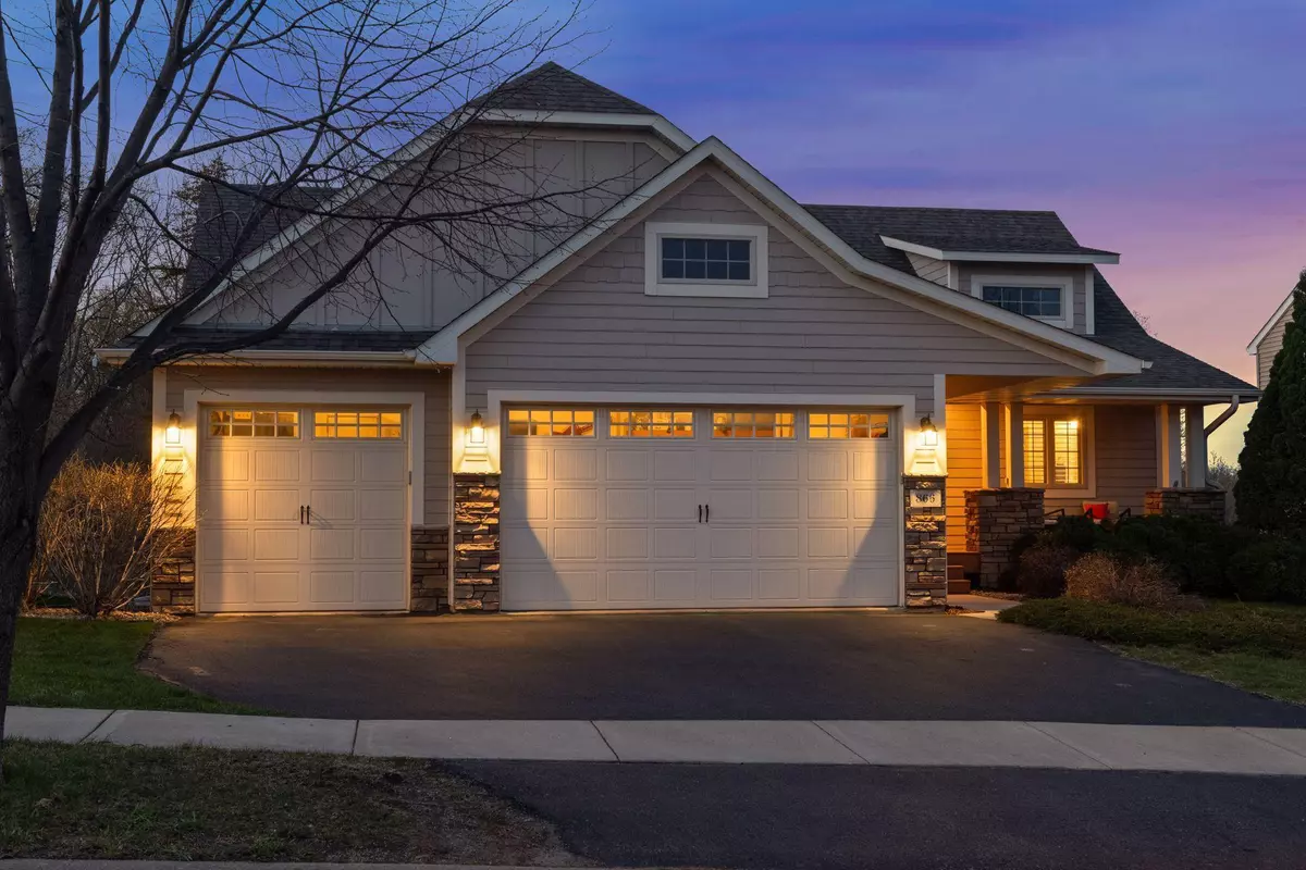 Waconia, MN 55387,866 Oakmont LN