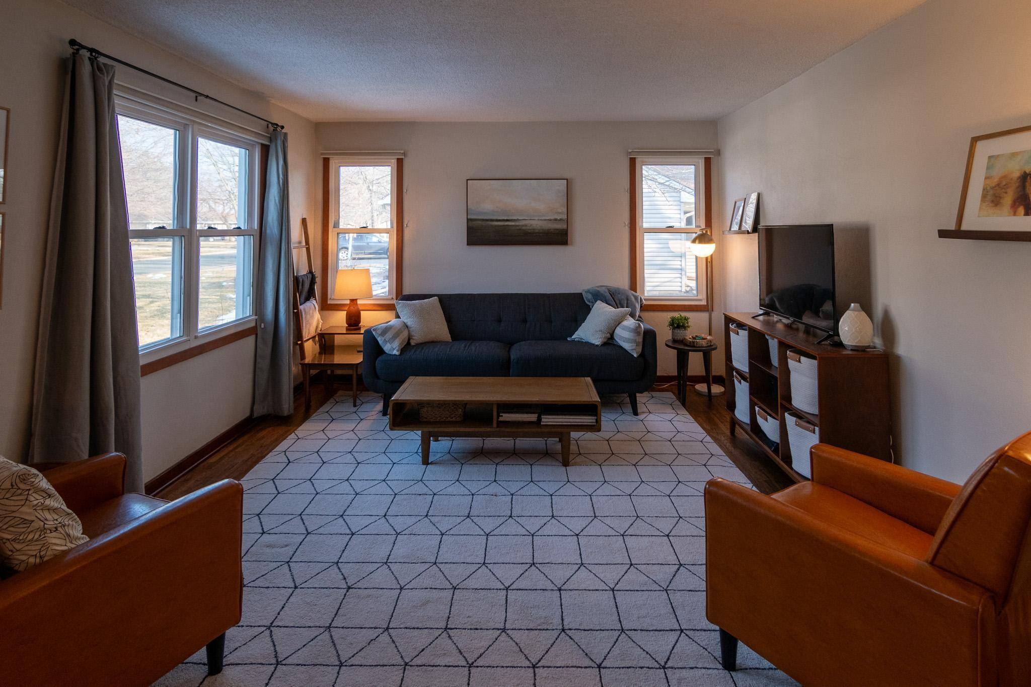 Anoka, MN 55303,702 Oakwood DR