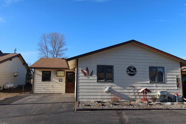 2670 24th ST SW #103,  Pine River Twp,  MN 56474