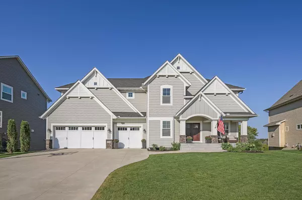 5945 Black Oaks LN N, Plymouth, MN 55446