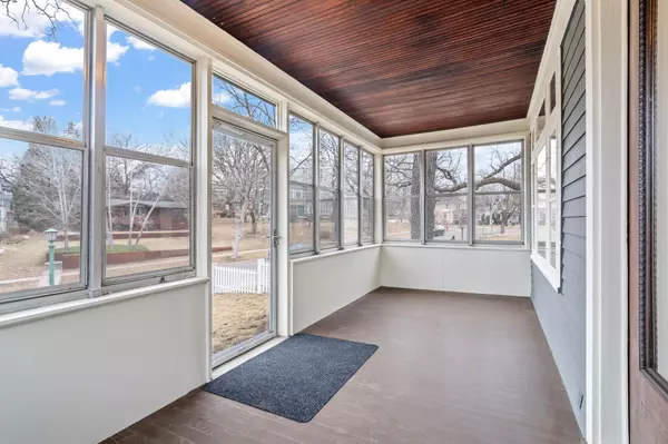 Saint Paul, MN 55108,2142 Knapp ST