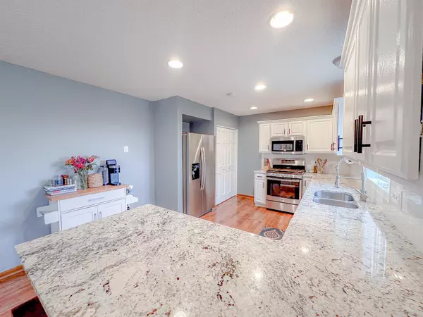 Cottage Grove, MN 55016,9934 77th ST S