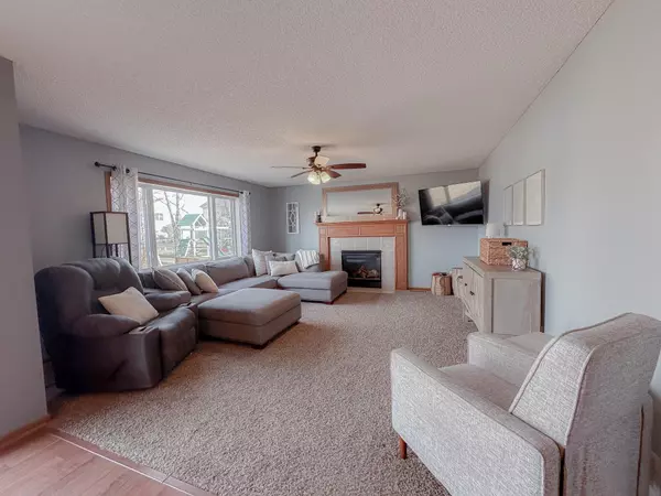 Cottage Grove, MN 55016,9934 77th ST S