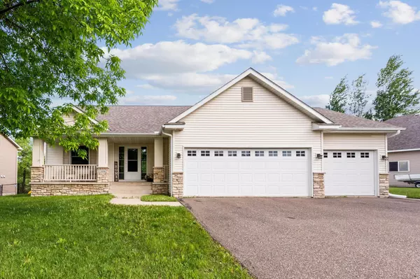 2308 Coldwater XING, Mayer, MN 55360