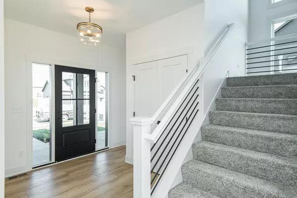 Rochester, MN 55901,6256 Summit Pine RD NW