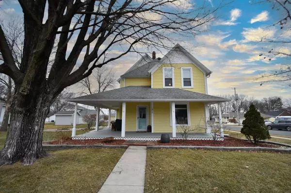 317 2nd AVE SE, Pine Island, MN 55963