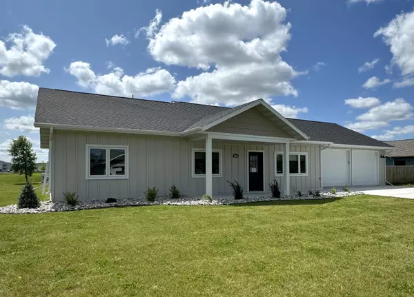 Warroad, MN 56763,506 Lincoln ST SE