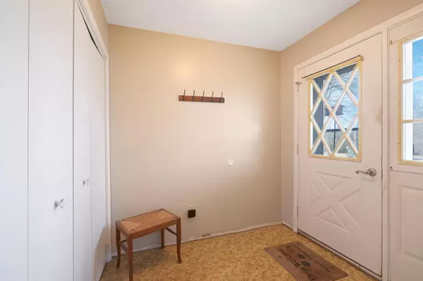 Belle Plaine, MN 56011,829 W State ST