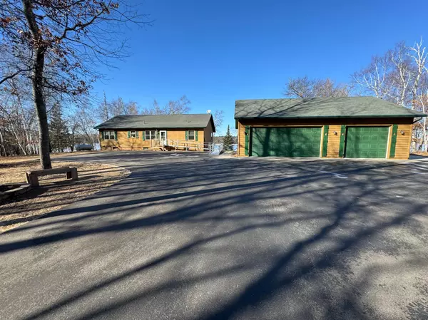 25934 Elk Haven DR,  Nevis,  MN 56467