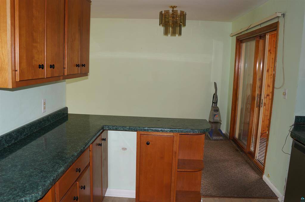 Duluth, MN 55811,35 E Niagara ST