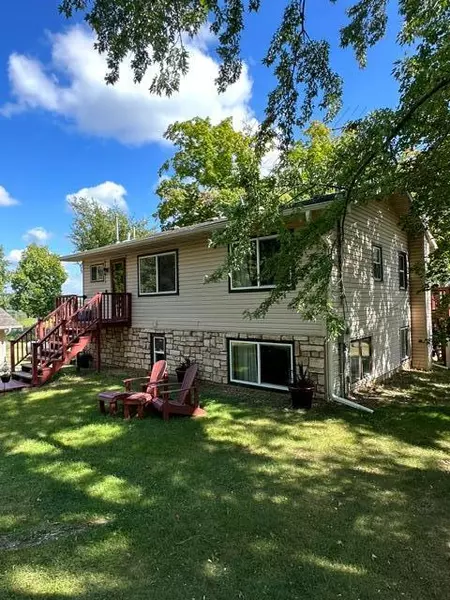 12834 Bayview RD, South Haven, MN 55382