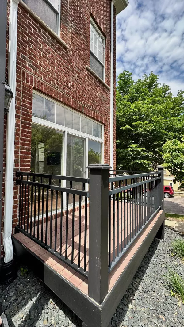 Saint Paul, MN 55116,517 Snelling AVE S #19