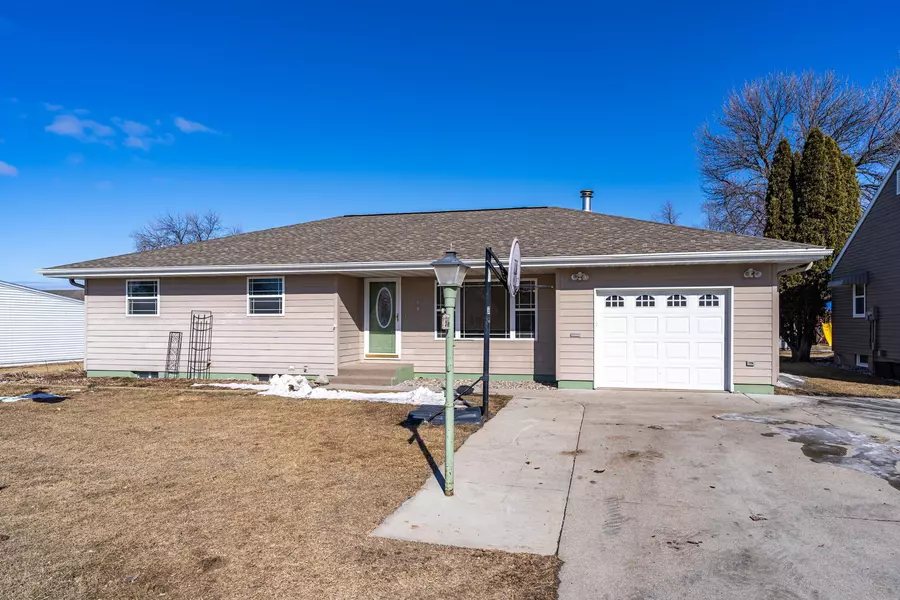 516 Grant ST, Crookston, MN 56716