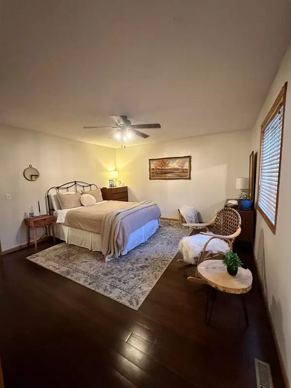 Badger, MN 56714,744 Lenmark LN