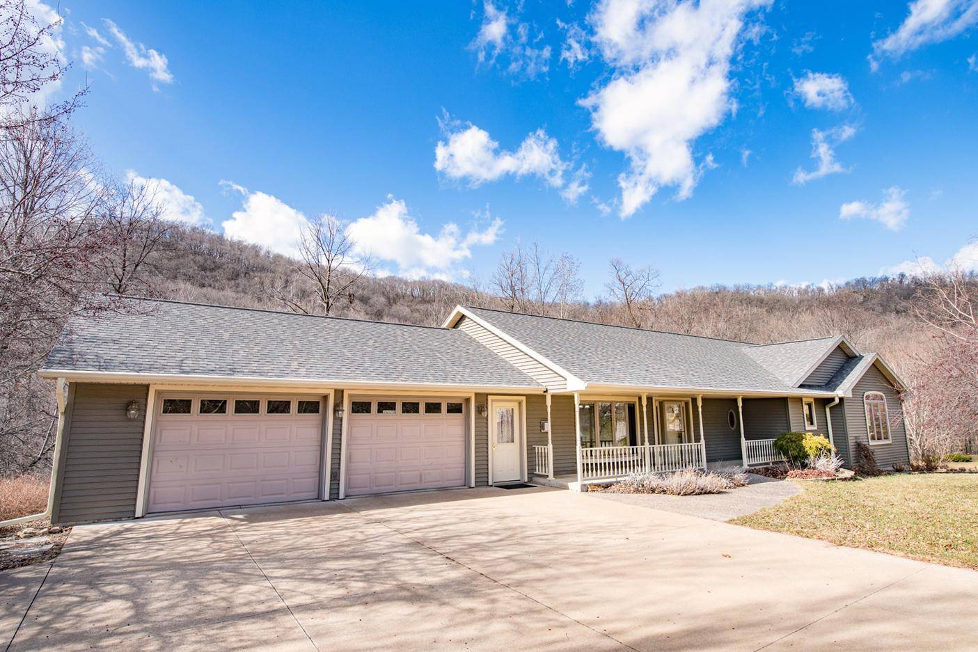 Fountain City, WI 54629,W574 Castlerock LN