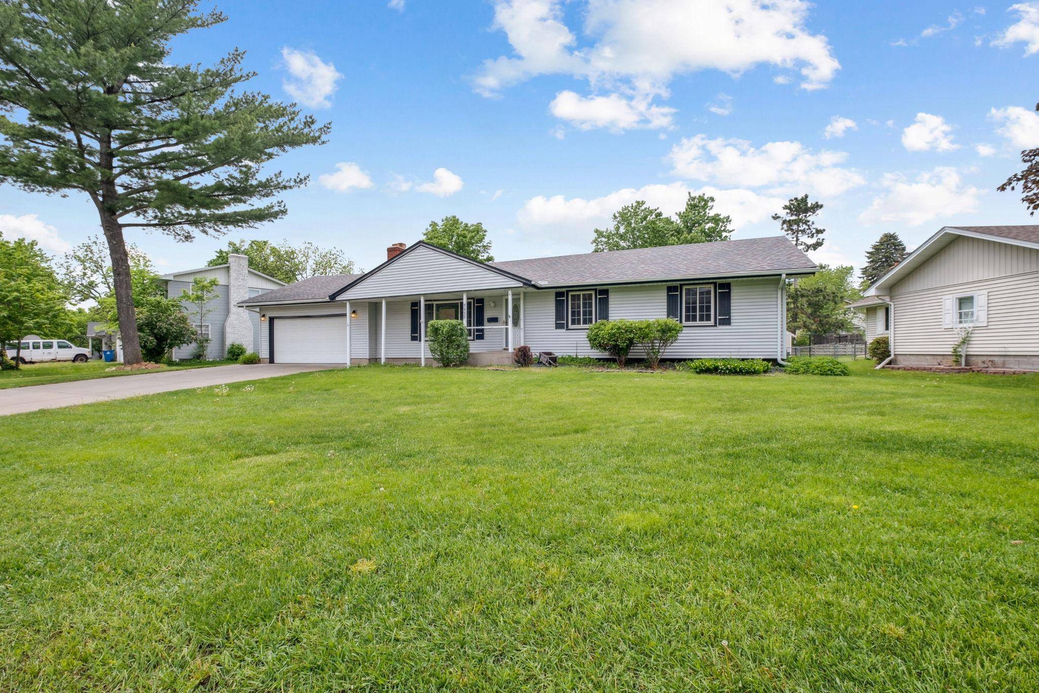 7557 Lee AVE N, Brooklyn Park, MN 55443