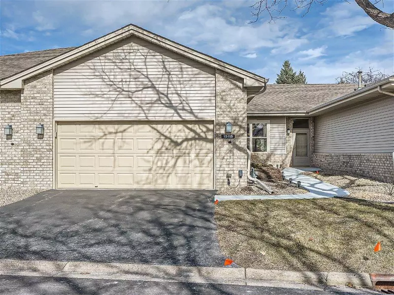 15115 Everleigh CIR, Rosemount, MN 55068