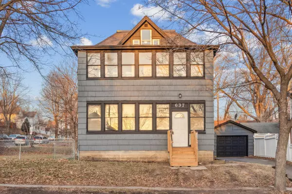 637 Earl ST, Saint Paul, MN 55106