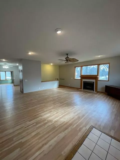 Fairmont, MN 56031,3823 Cedar Creek CT