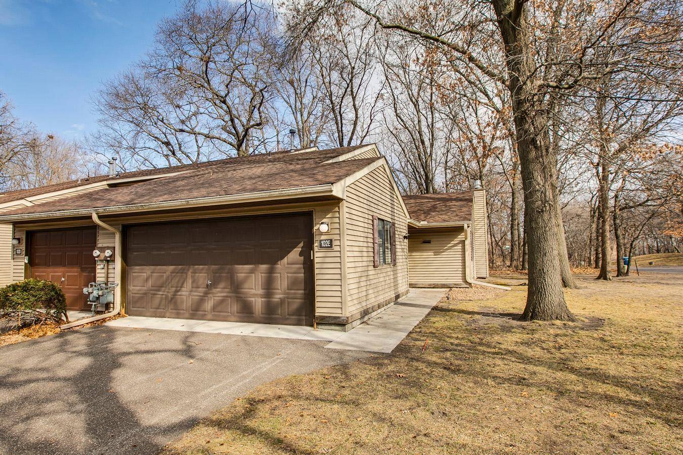 102 South DR #E,  Circle Pines,  MN 55014